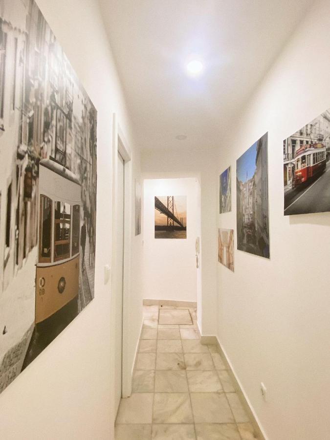 Apartment In The Best Location In Lisbona Esterno foto