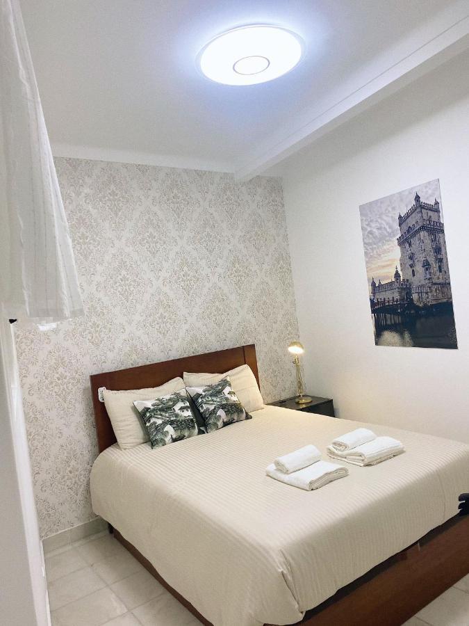 Apartment In The Best Location In Lisbona Esterno foto