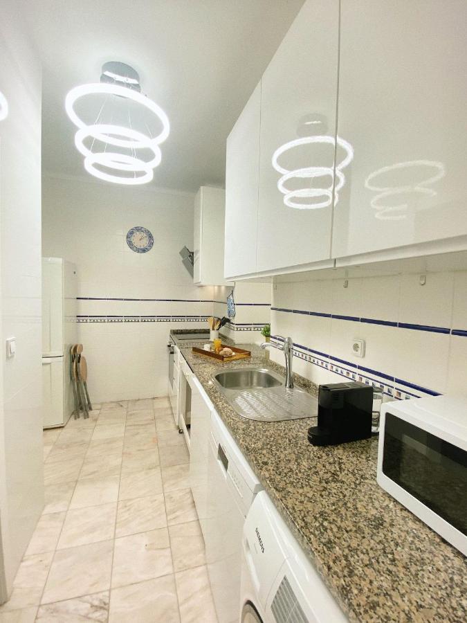Apartment In The Best Location In Lisbona Esterno foto