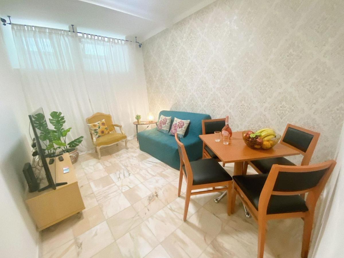 Apartment In The Best Location In Lisbona Esterno foto